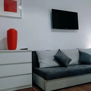 https://studio-xoxo.krakowhotelspoland.com