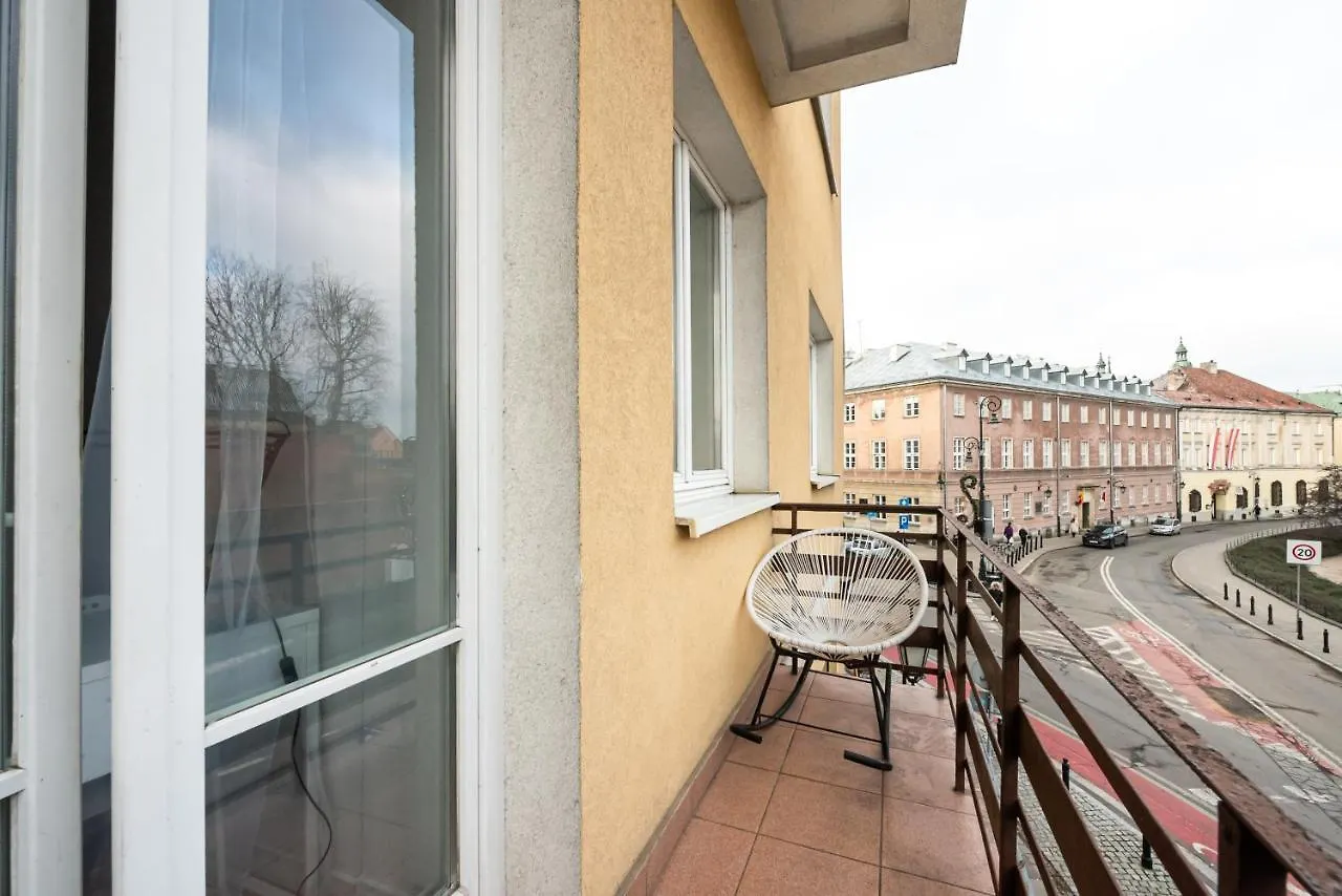 Old Town 5-Bedroom Apartment ワルシャワ ポーランド