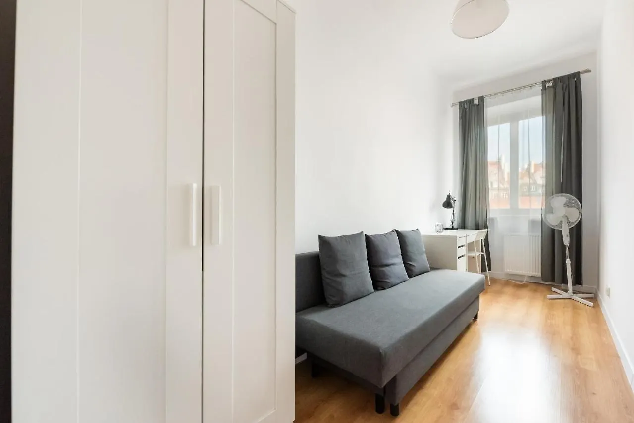 Old Town 5-Bedroom Apartment ワルシャワ
